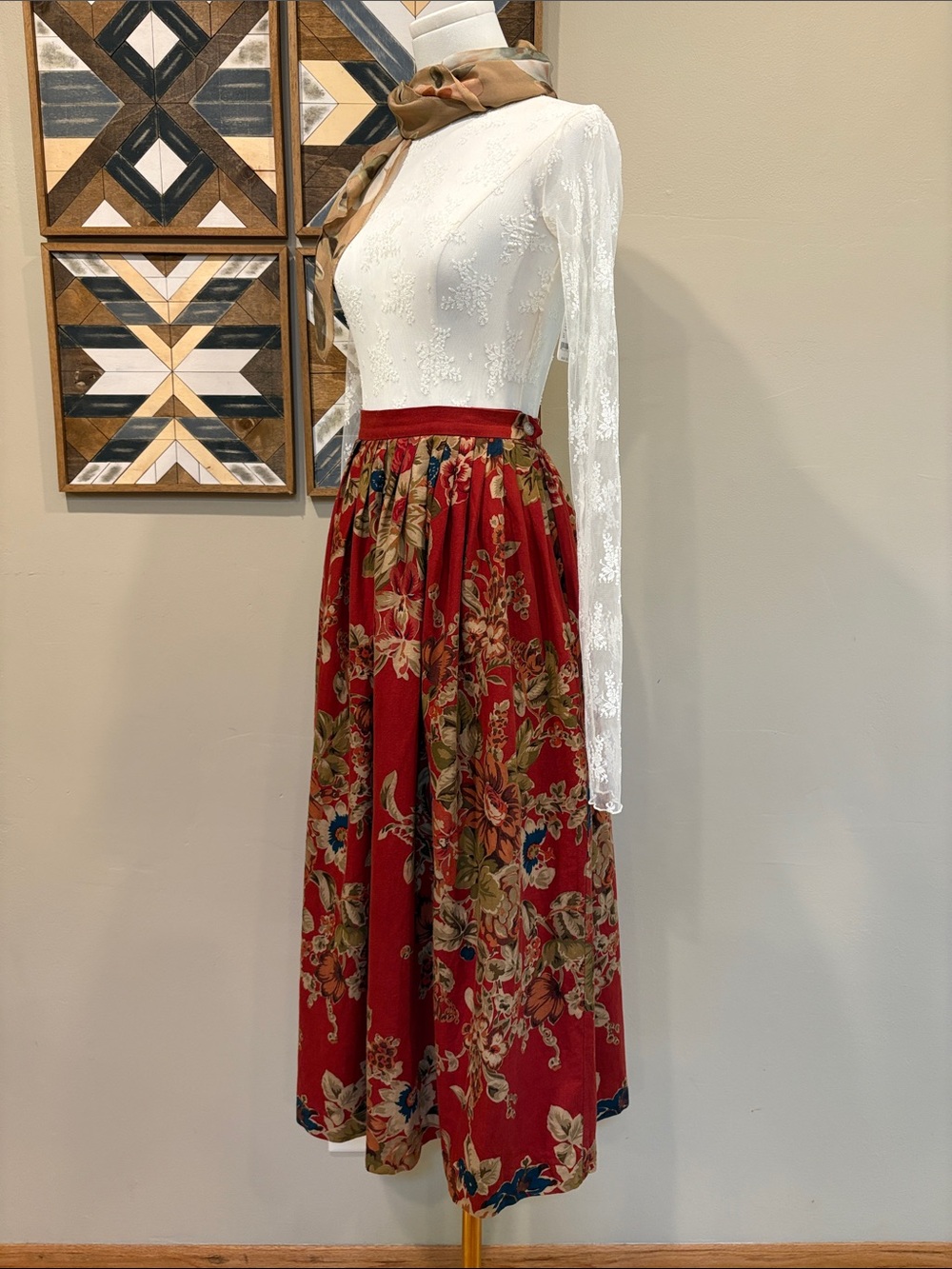 Vintage Ralph Lauren Red Floral Cottagecore Long Pleated Skirt size 4 - Picture 4 of 14